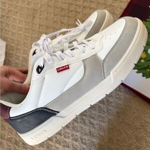 NWT Levi’s Men's La Jolla Comfort Lace Up Sneakers 12